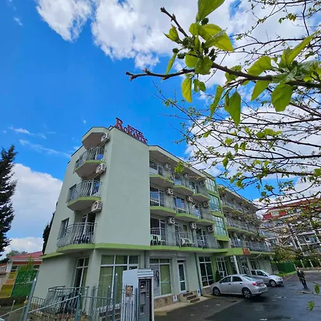 Ξενοδοχείο Family Romantik