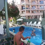 Hotel Family Romantik 3*