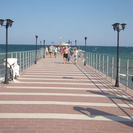 Family Romantik 酒店 3*