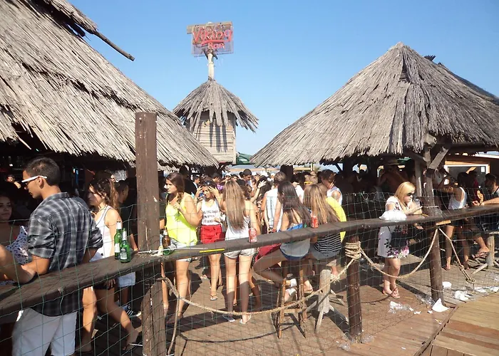 Family Romantik 酒店 阳光海滩