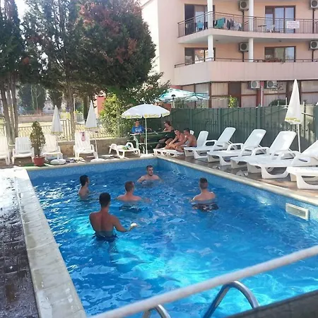 Family Romantik 3*