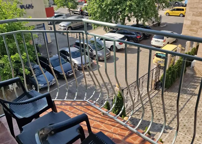 Family Romantik Slăntjev Brjag