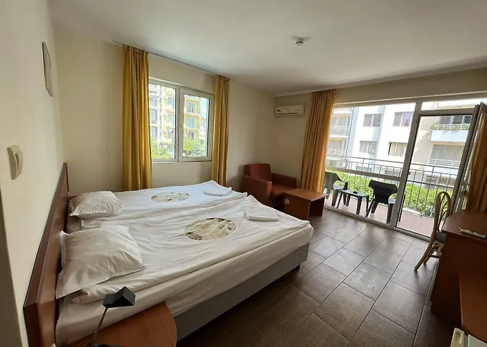 Family Romantik 3* Slăntjev Brjag